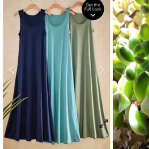 Soft surroundings sleeveless Santiago maxi dress, size medium